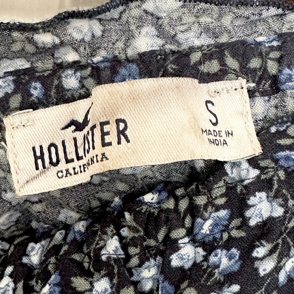 Hollister jumpsuit size small - Picture 3 of 3